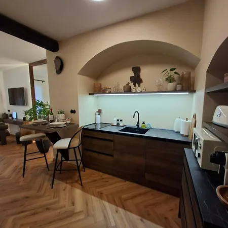 Апартаменты Old Town Living *